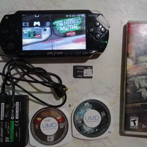 PSP 1001 Console 3 Games Charger Memory Stick System BUNDLE